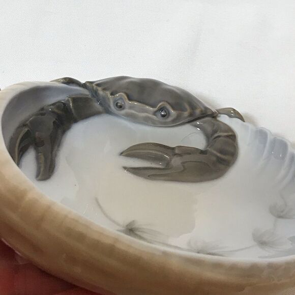 1920s Danish Royal Copenhagen Denmark Porcelain Crab Bowl #3131 - Picture 5 of 9